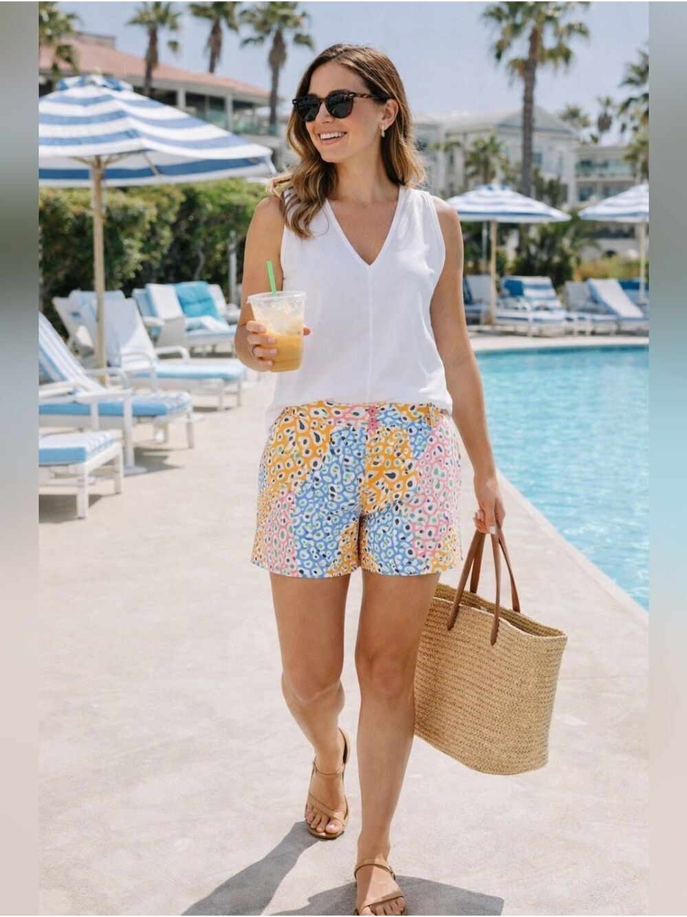 Jade Melody Tam Judy Shorts Sea Blue Motif Size 6 NWOT Bold Print Summer